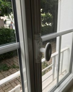 Crémone décorative